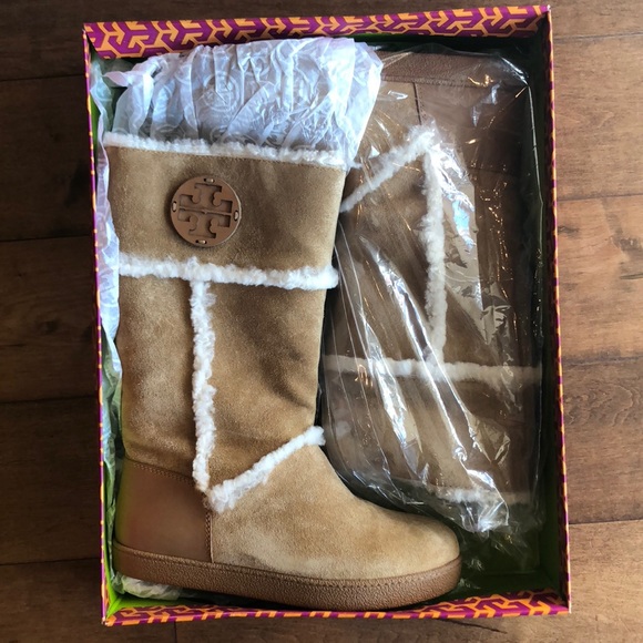 Tory Burch Shoes - Tory Burch Amelie Shearling Boot